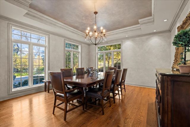 1315 Abington Cambs Drive, Lake Forest, IL 60045