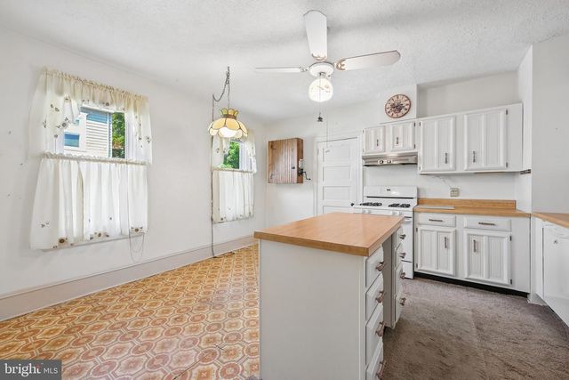 243 W 2ND ST, Moorestown, NJ 08057