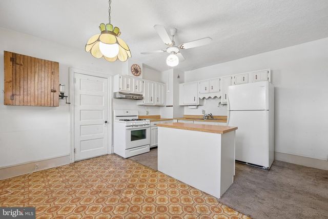 243 W 2ND ST, Moorestown, NJ 08057