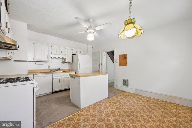 243 W 2ND ST, Moorestown, NJ 08057