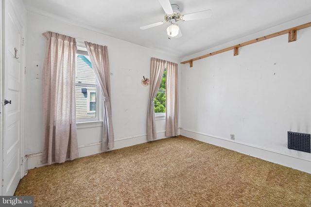 243 W 2ND ST, Moorestown, NJ 08057
