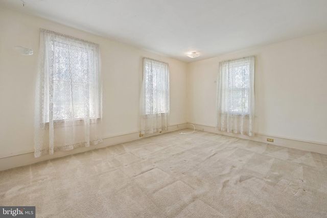 243 W 2ND ST, Moorestown, NJ 08057