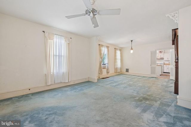 243 W 2ND ST, Moorestown, NJ 08057