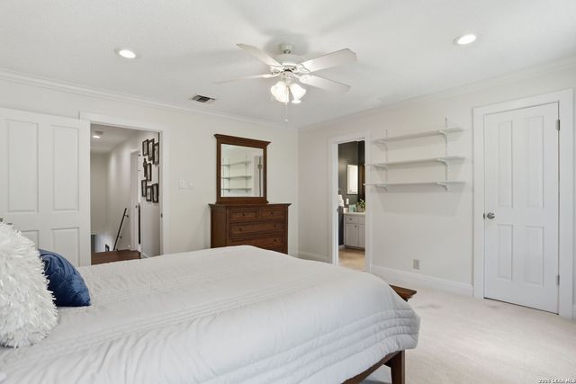 2923 SCATTERED OAKS ST, San Antonio, TX 78232