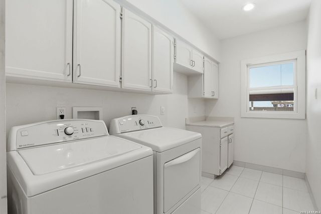 2923 SCATTERED OAKS ST, San Antonio, TX 78232