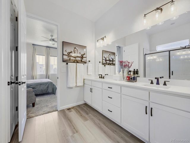 5234 Queen Ct, Arvada, CO 80002