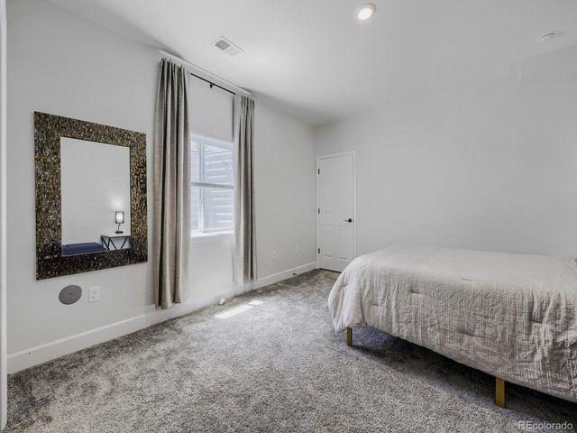 5234 Queen Ct, Arvada, CO 80002