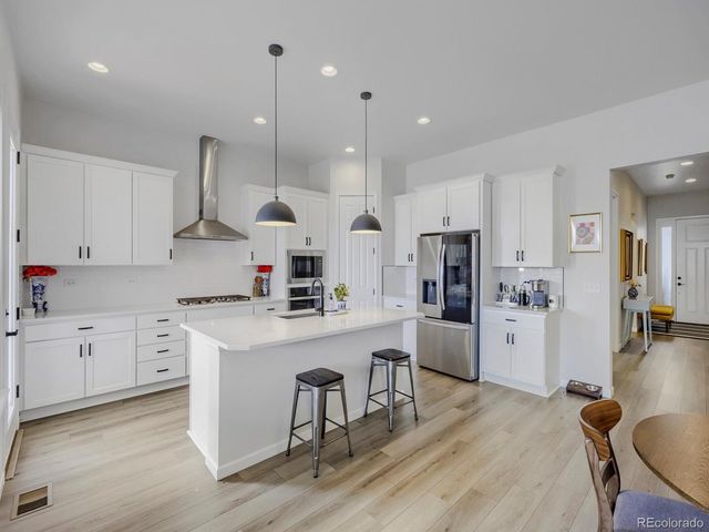 5234 Queen Ct, Arvada, CO 80002