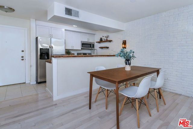 750 N Kings Road 217, West Hollywood, CA 90069