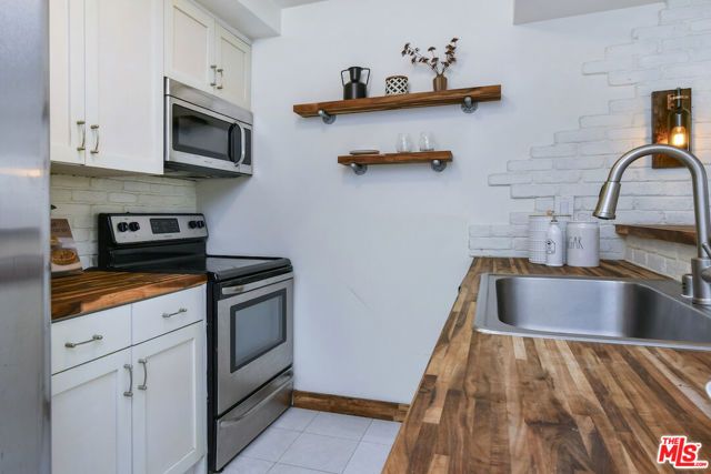 750 N Kings Road 217, West Hollywood, CA 90069