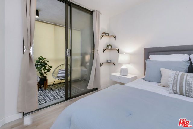 750 N Kings Road 217, West Hollywood, CA 90069