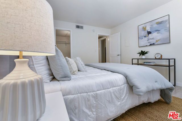 750 N Kings Road 217, West Hollywood, CA 90069