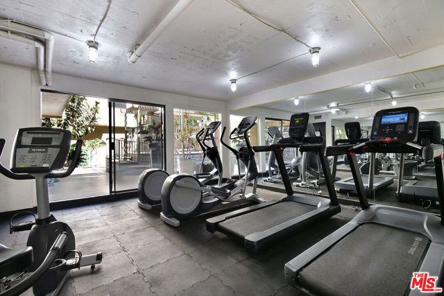 750 N Kings Road 217, West Hollywood, CA 90069