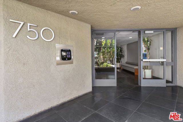 750 N Kings Road 217, West Hollywood, CA 90069