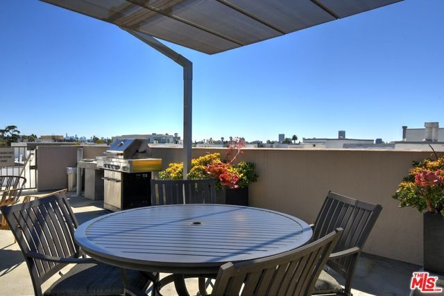 750 N Kings Road 217, West Hollywood, CA 90069