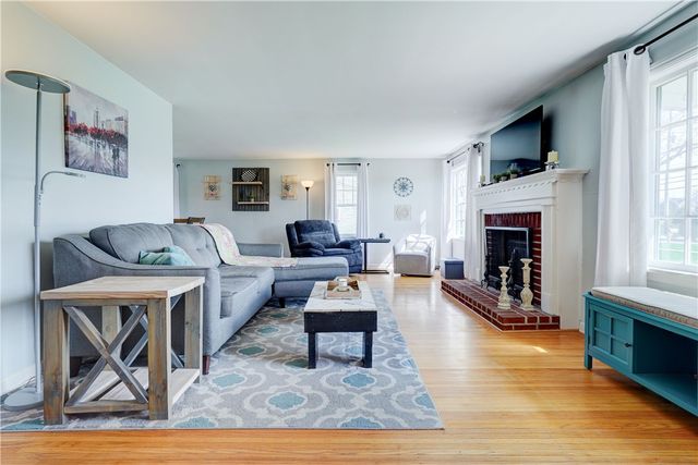 1761 Five Mile Line Road, Penfield, NY 14526