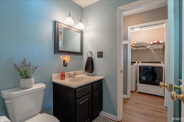 7611 Nottingham Drive, Newburgh, IN 47630