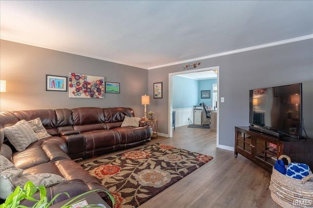 7611 Nottingham Drive, Newburgh, IN 47630