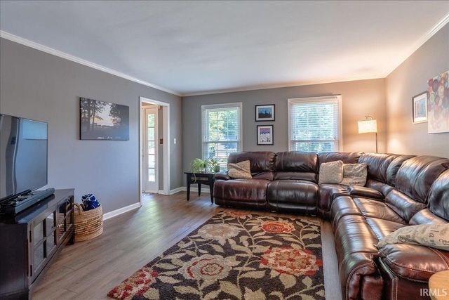 7611 Nottingham Drive, Newburgh, IN 47630