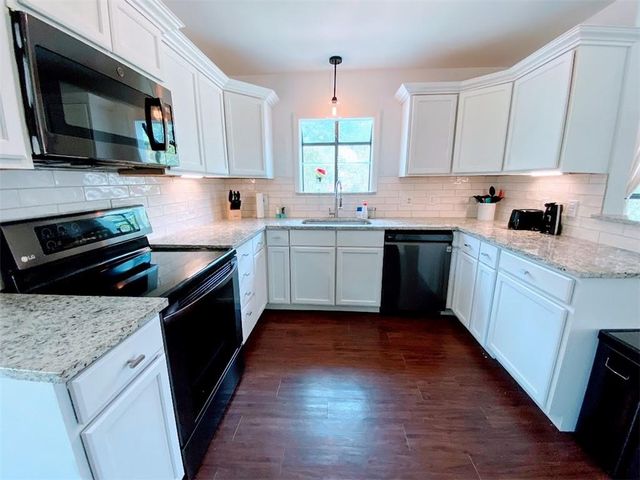 21822 SE Tallahassee Ave, Lago Vista, TX 78645