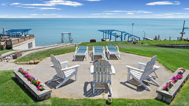 8308 Lakeshore, Burtchville Township, MI 48059