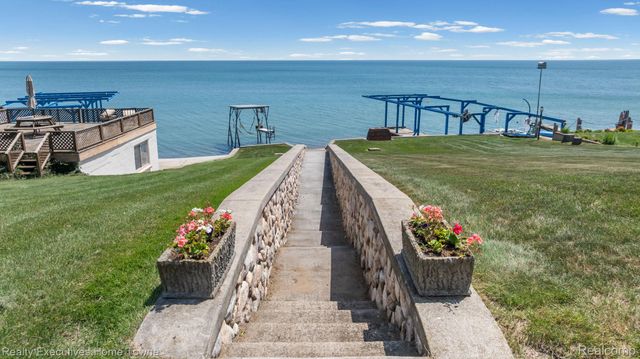 8308 Lakeshore, Burtchville Township, MI 48059