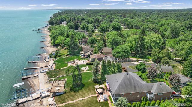 8308 Lakeshore, Burtchville Township, MI 48059