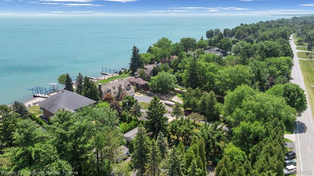 8308 Lakeshore, Burtchville Township, MI 48059