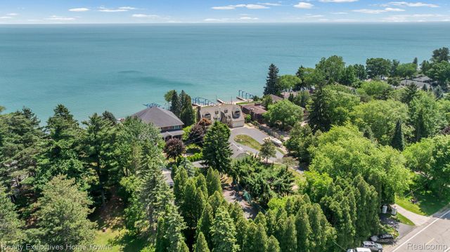 8308 Lakeshore, Burtchville Township, MI 48059