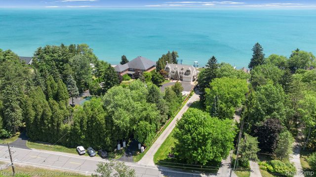 8308 Lakeshore, Burtchville Township, MI 48059
