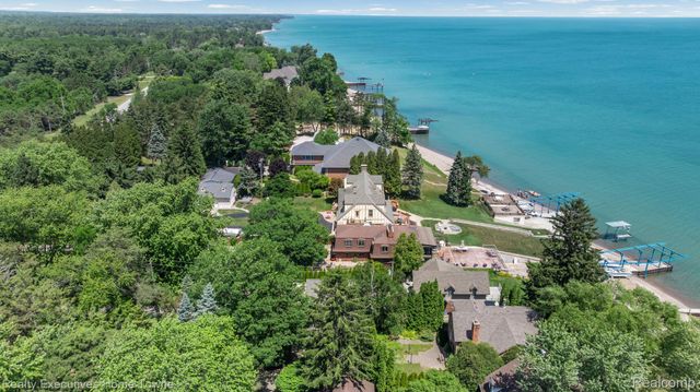 8308 Lakeshore, Burtchville Township, MI 48059