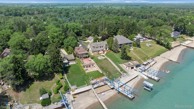8308 Lakeshore, Burtchville Township, MI 48059