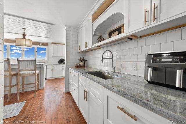 8308 Lakeshore, Burtchville Township, MI 48059
