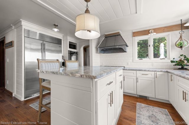 8308 Lakeshore, Burtchville Township, MI 48059