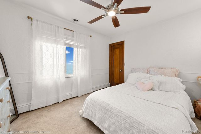 8308 Lakeshore, Burtchville Township, MI 48059