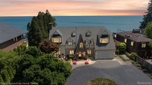 8308 Lakeshore, Burtchville Township, MI 48059