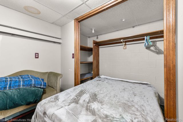 8308 Lakeshore, Burtchville Township, MI 48059