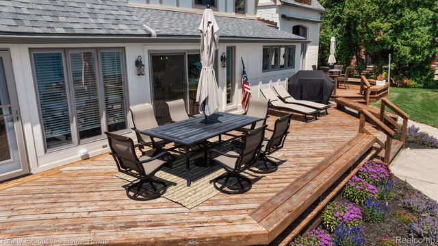 8308 Lakeshore, Burtchville Township, MI 48059