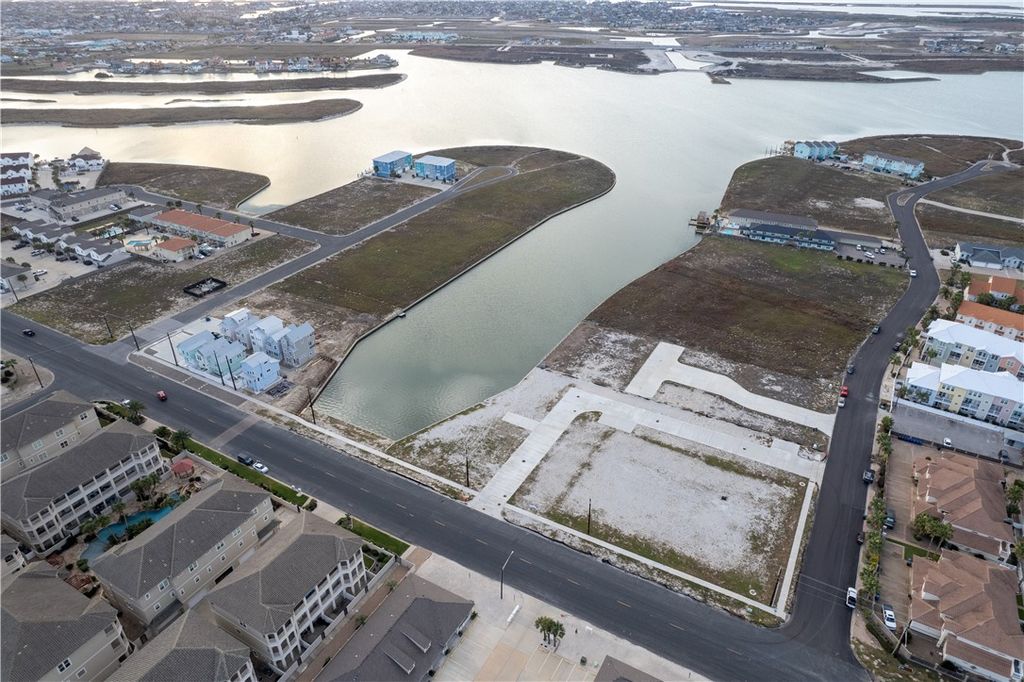 14914 Portside Dr, Corpus Christi, TX 78418 — exterior