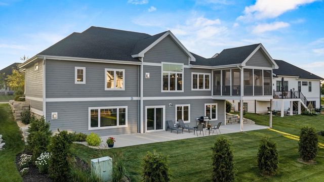 6238 Fountainhead Circle, Deforest, WI 53532