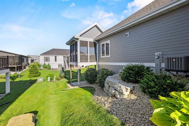 6238 Fountainhead Circle, Deforest, WI 53532