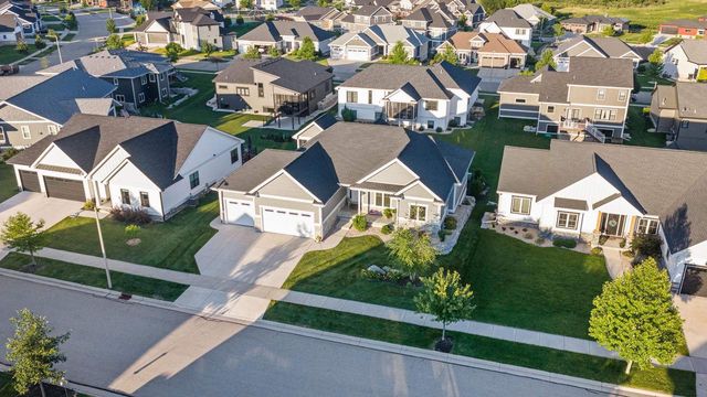 6238 Fountainhead Circle, Deforest, WI 53532