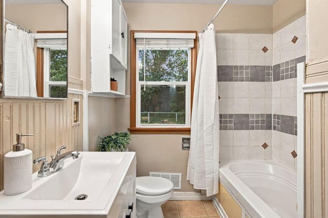 6638 Emerson Avenue S, Richfield, MN 55423