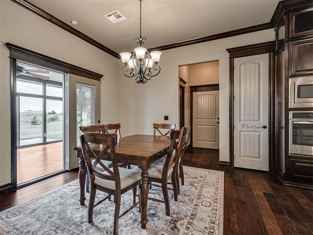 15821 SW 26th Street, El Reno, OK 73036