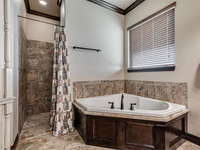 15821 SW 26th Street, El Reno, OK 73036