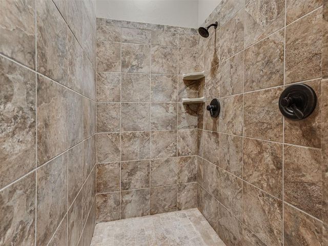 15821 SW 26th Street, El Reno, OK 73036