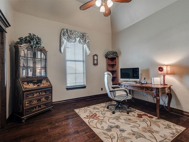 15821 SW 26th Street, El Reno, OK 73036