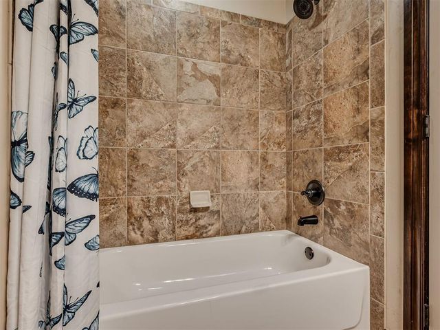 15821 SW 26th Street, El Reno, OK 73036