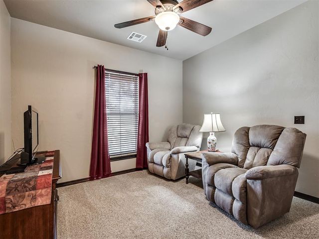 15821 SW 26th Street, El Reno, OK 73036