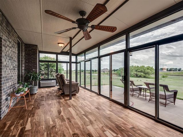 15821 SW 26th Street, El Reno, OK 73036